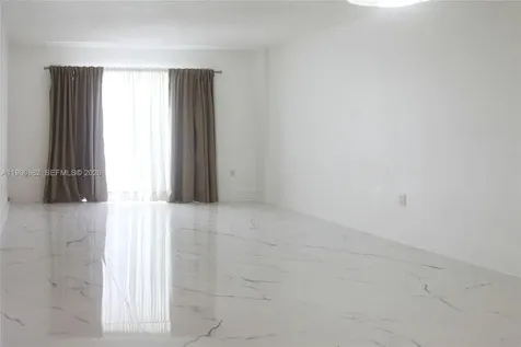 16465 NE 22nd Avenue North Miami Beach FL 33160