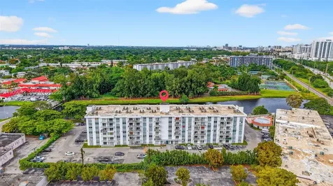 16465 NE 22nd Avenue North Miami Beach FL 33160