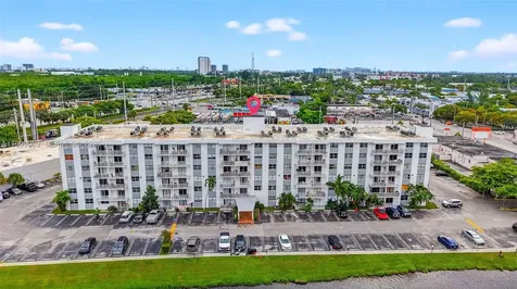 16465 NE 22nd Avenue North Miami Beach FL 33160
