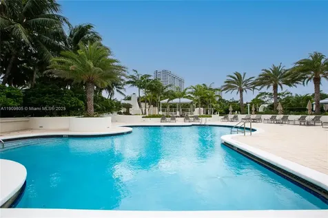 3000 Island Boulevard Aventura FL 33160