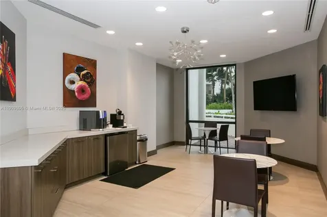 3000 Island Boulevard Aventura FL 33160