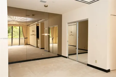 3000 Island Boulevard Aventura FL 33160