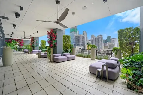159 NE 6th Street Miami FL 33132