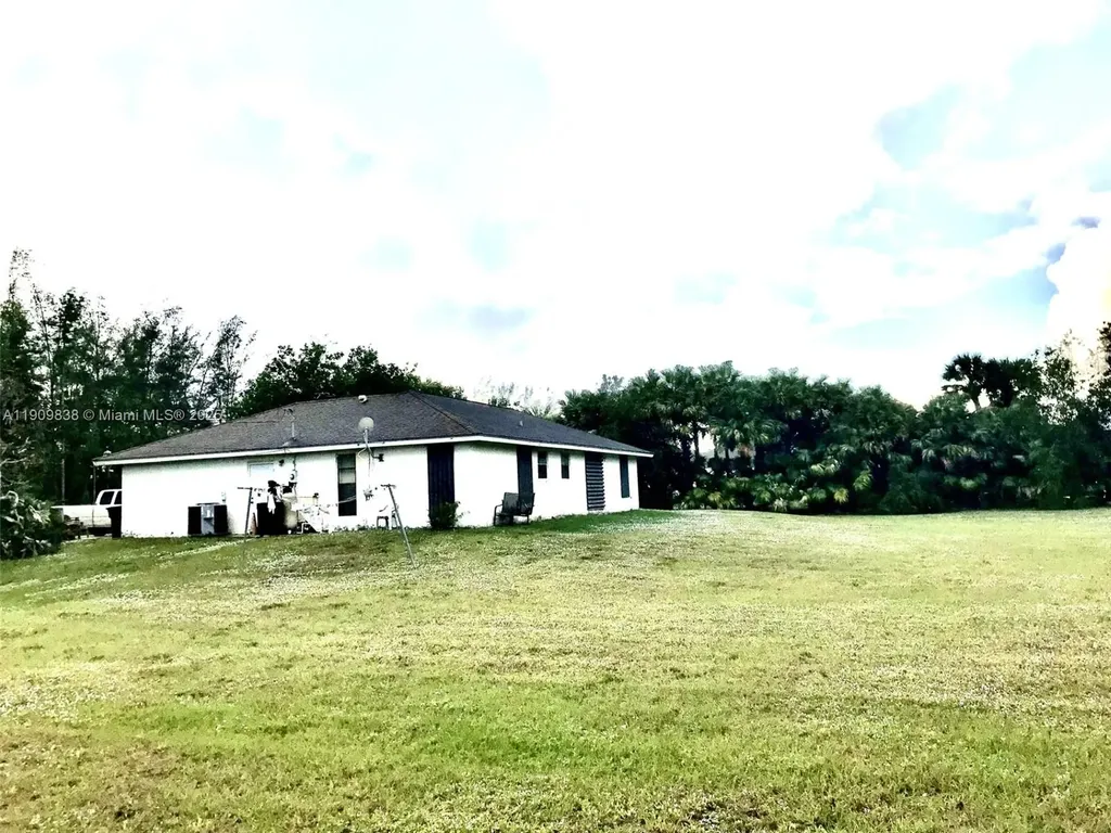 Loxahatchee FL 33470