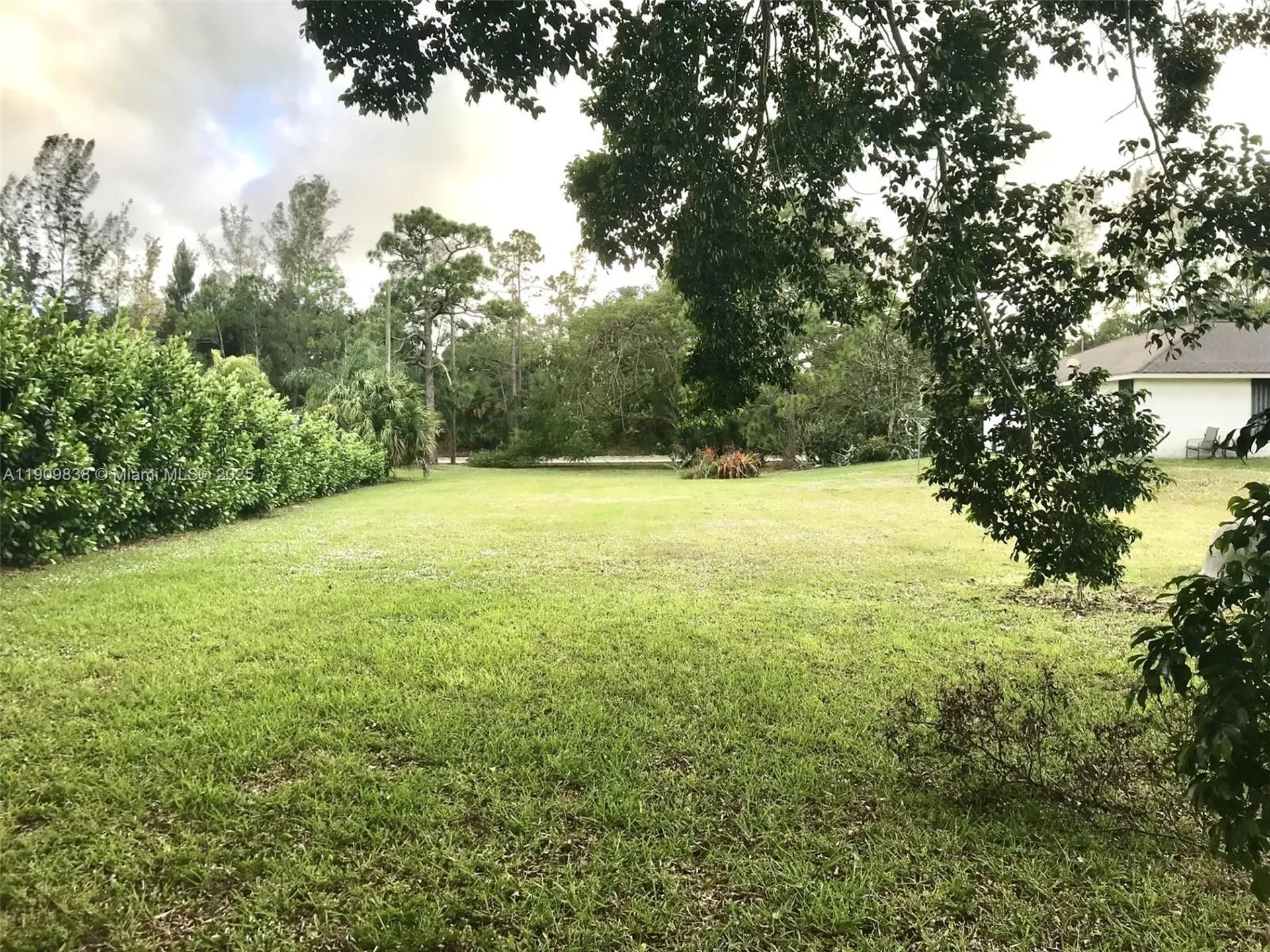 Loxahatchee FL 33470