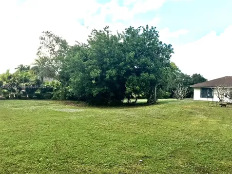Loxahatchee FL 33470