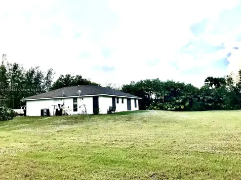 Loxahatchee FL 33470