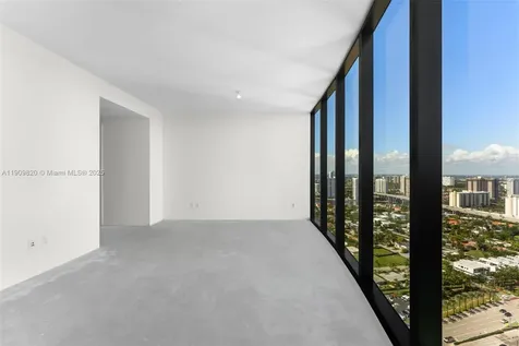 18555 Collins Avenue Sunny Isles Beach FL 33160