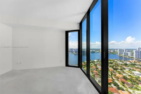 18555 Collins Avenue Sunny Isles Beach FL 33160