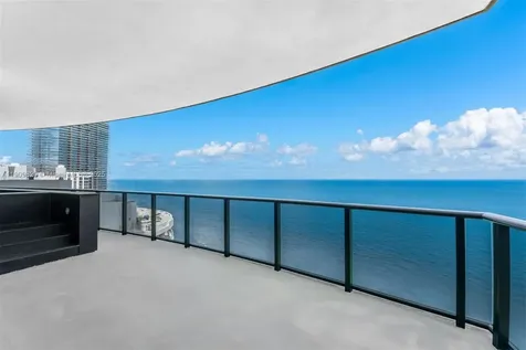 18555 Collins Avenue Sunny Isles Beach FL 33160