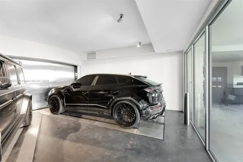18555 Collins Avenue Sunny Isles Beach FL 33160
