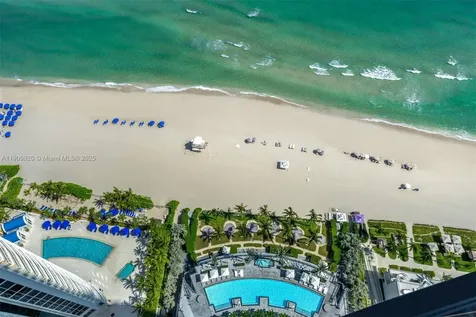 18555 Collins Avenue Sunny Isles Beach FL 33160
