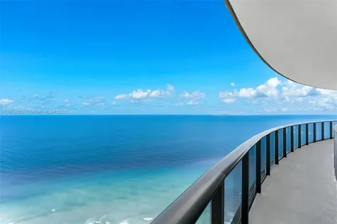18555 Collins Avenue Sunny Isles Beach FL 33160