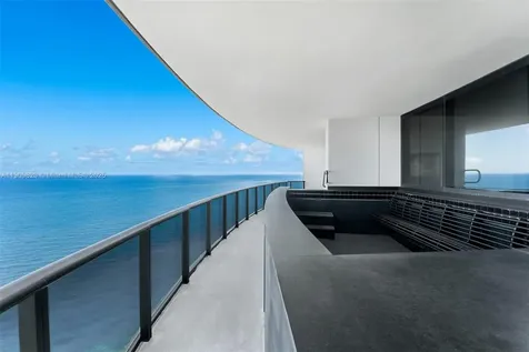 18555 Collins Avenue Sunny Isles Beach FL 33160
