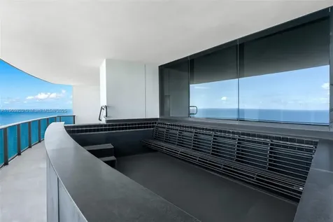 18555 Collins Avenue Sunny Isles Beach FL 33160