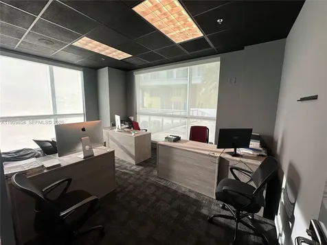 175 SW 7 Street Miami FL 33130