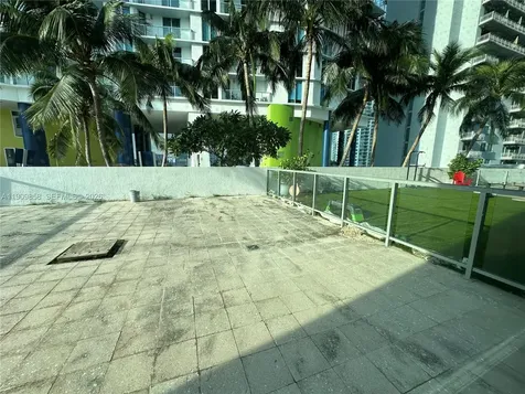175 SW 7 Street Miami FL 33130