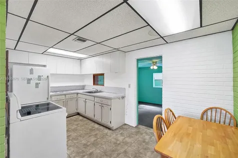 6622 Raleigh Street Hollywood FL 33024