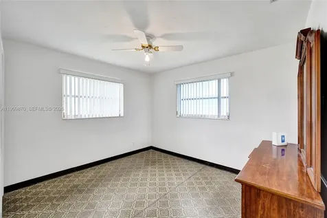 6622 Raleigh Street Hollywood FL 33024