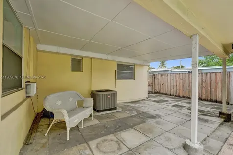 6622 Raleigh Street Hollywood FL 33024