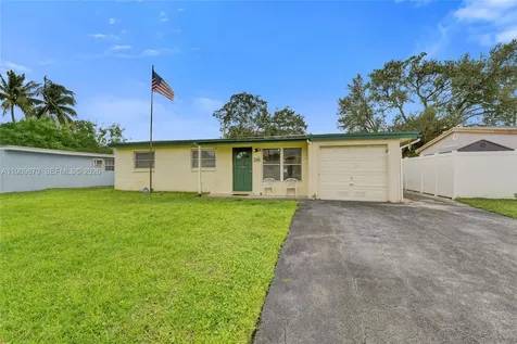 6622 Raleigh Street Hollywood FL 33024