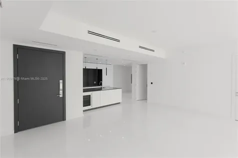 300 Biscayne Boulevard Way Miami FL 33131