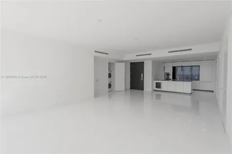 300 Biscayne Boulevard Way Miami FL 33131