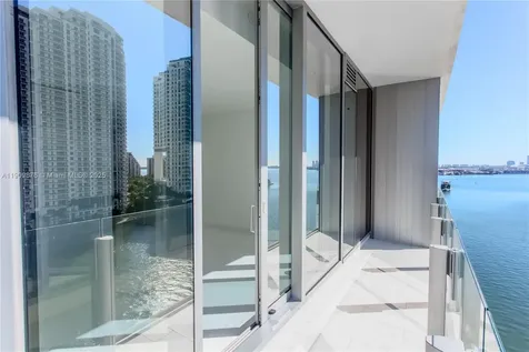 300 Biscayne Boulevard Way Miami FL 33131