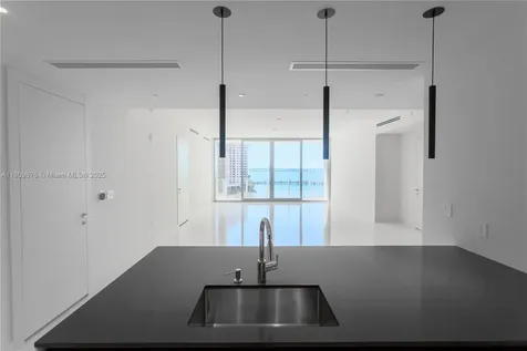 300 Biscayne Boulevard Way Miami FL 33131