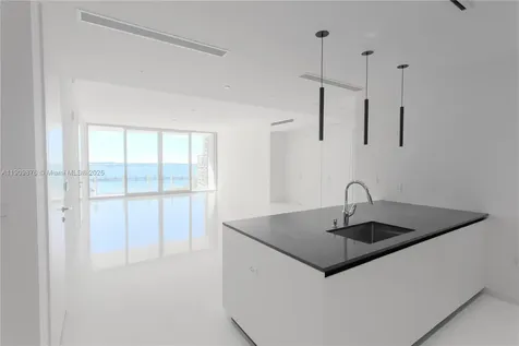 300 Biscayne Boulevard Way Miami FL 33131