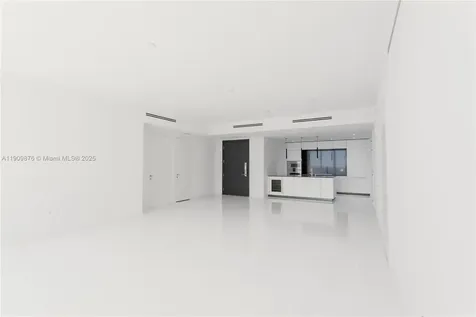 300 Biscayne Boulevard Way Miami FL 33131