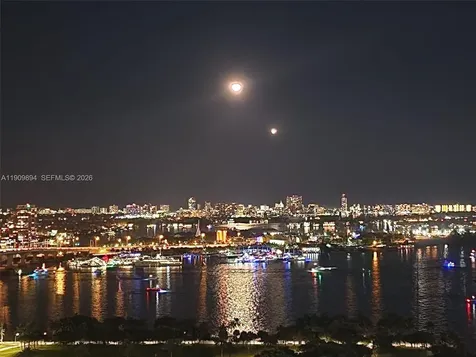 900 Biscayne Boulevard Miami FL 33132