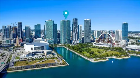 900 Biscayne Boulevard Miami FL 33132
