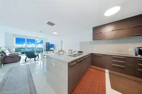 900 Biscayne Boulevard Miami FL 33132