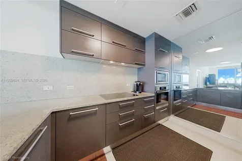 900 Biscayne Boulevard Miami FL 33132