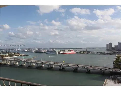 Miami FL 33132