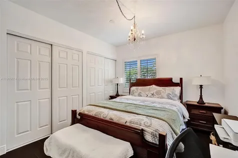 440 NW 38th Court Miami FL 33126