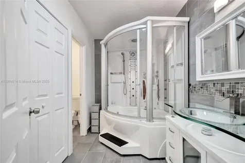 440 NW 38th Court Miami FL 33126
