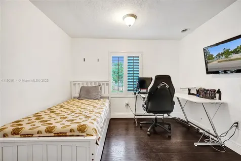 440 NW 38th Court Miami FL 33126