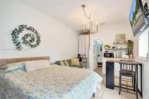 440 NW 38th Court Miami FL 33126