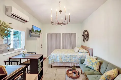 440 NW 38th Court Miami FL 33126
