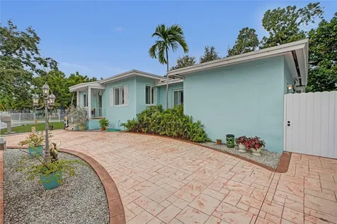 440 NW 38th Court Miami FL 33126