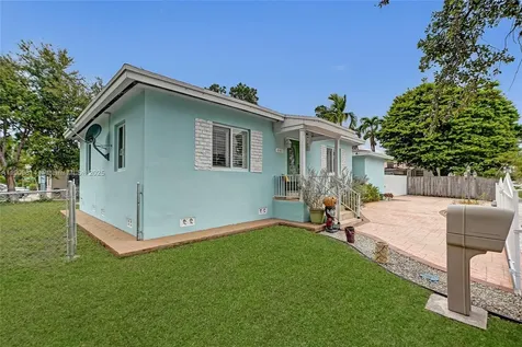 440 NW 38th Court Miami FL 33126