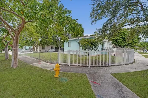 440 NW 38th Court Miami FL 33126