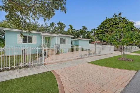 440 NW 38th Court Miami FL 33126