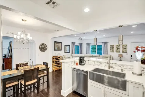 440 NW 38th Court Miami FL 33126