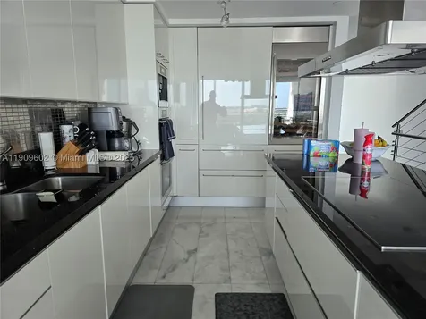 2950 NE 188th Street Aventura FL 33180