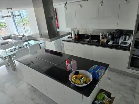 2950 NE 188th Street Aventura FL 33180