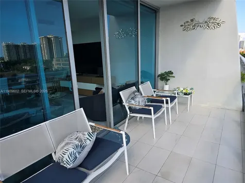 2950 NE 188th Street Aventura FL 33180