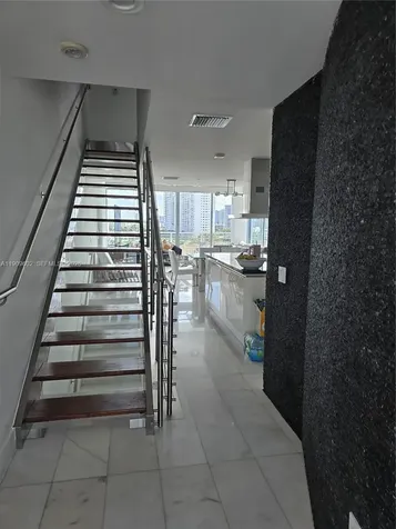 2950 NE 188th Street Aventura FL 33180